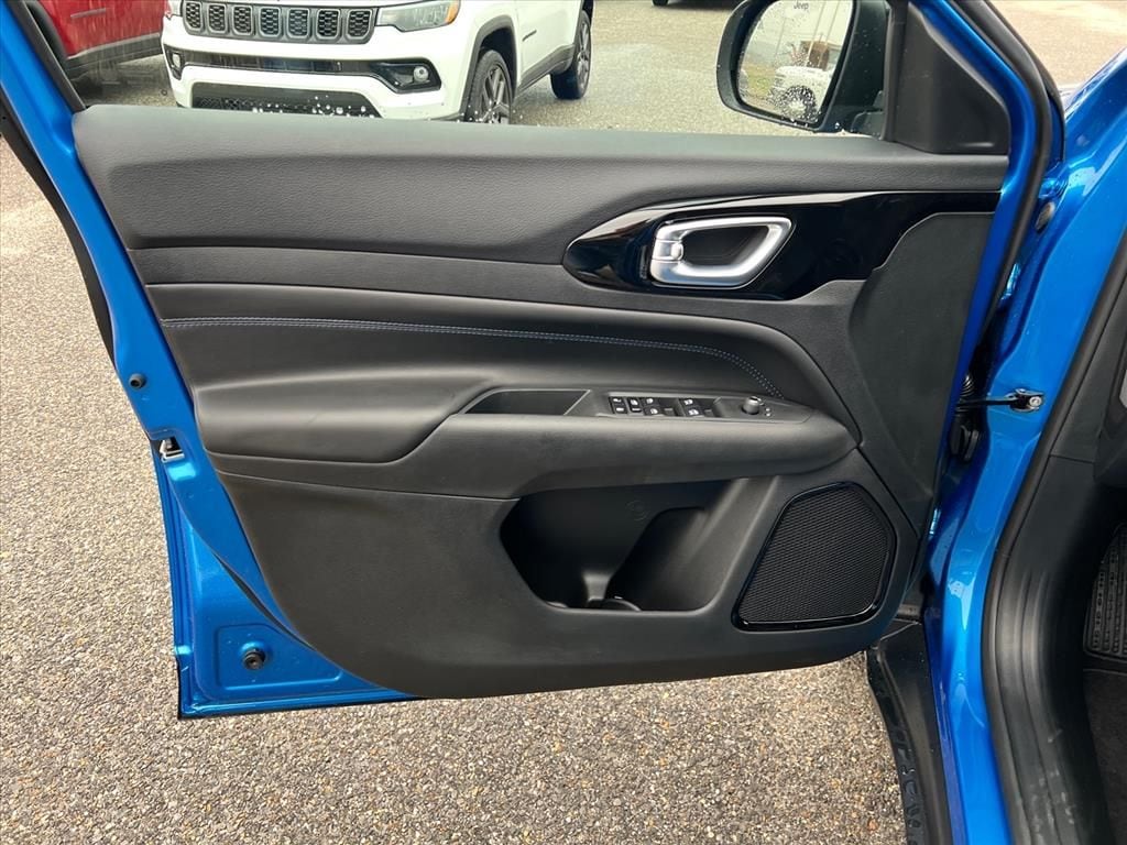 2026 Jeep Compass Latitude Altitude - Photo 12