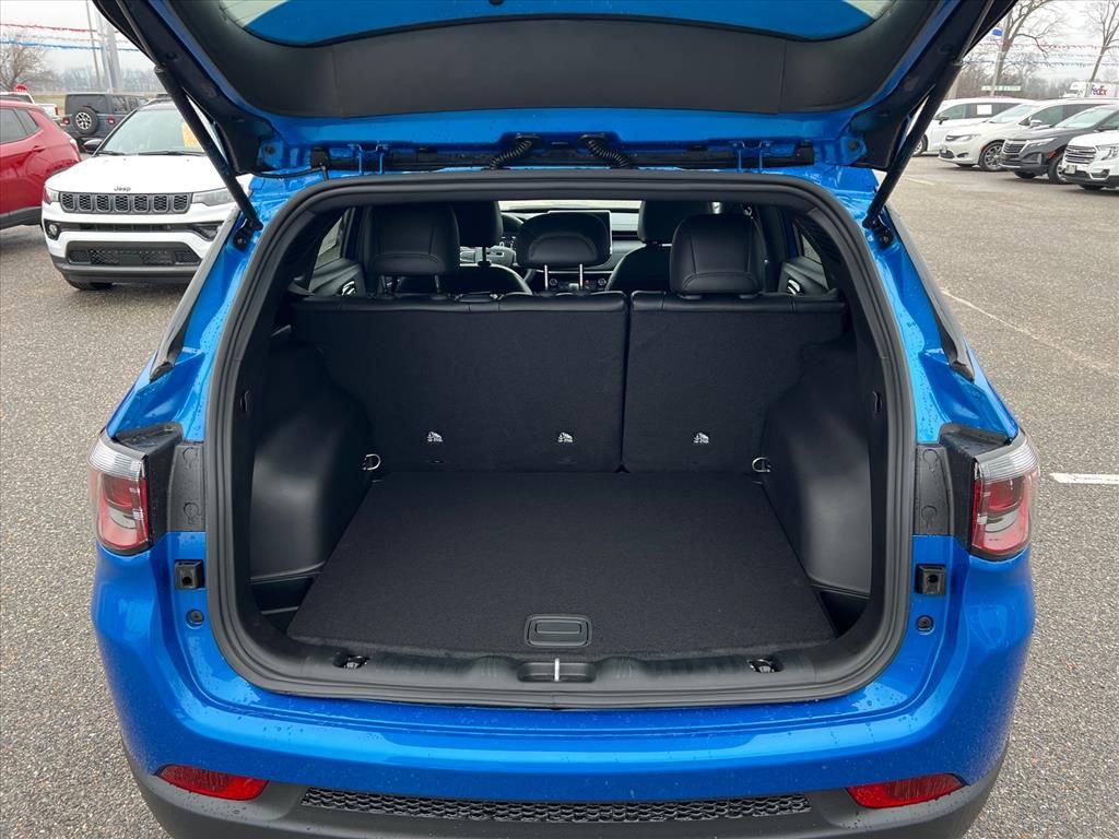 2026 Jeep Compass Latitude Altitude - Photo 14