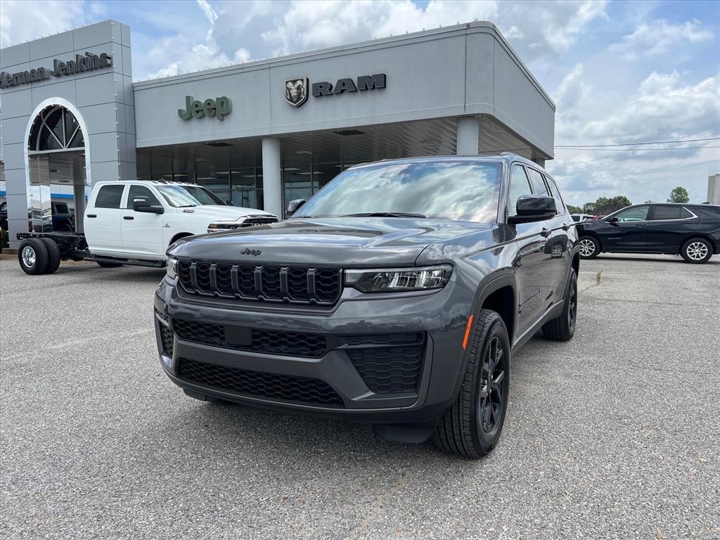 New 2026 Jeep Grand Cherokee L Laredo Altitude Sport Utility
