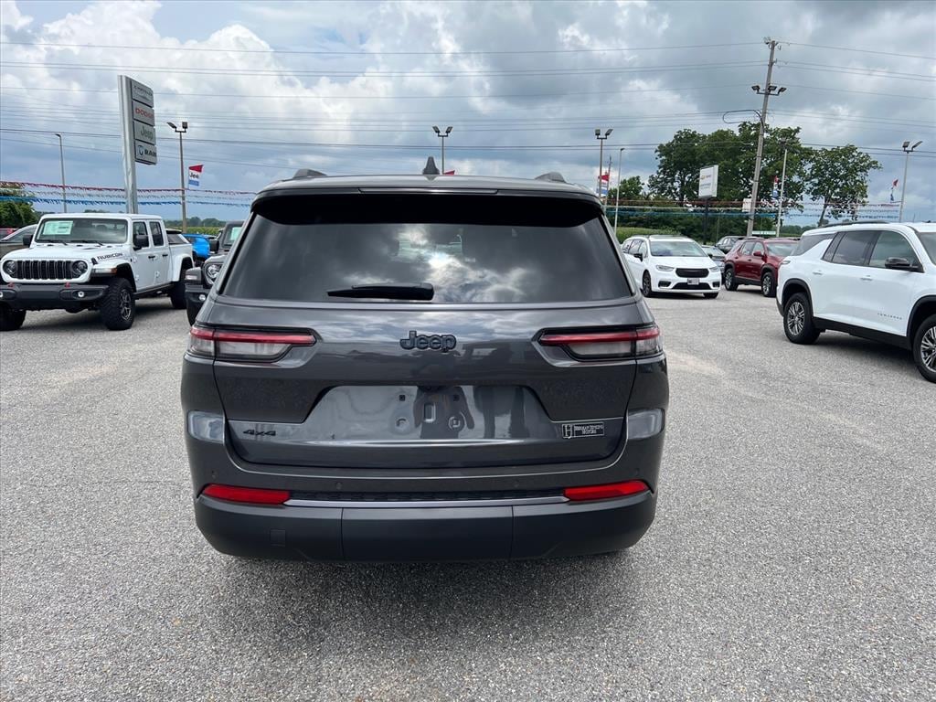New 2026 Jeep Grand Cherokee L Laredo Altitude Sport Utility