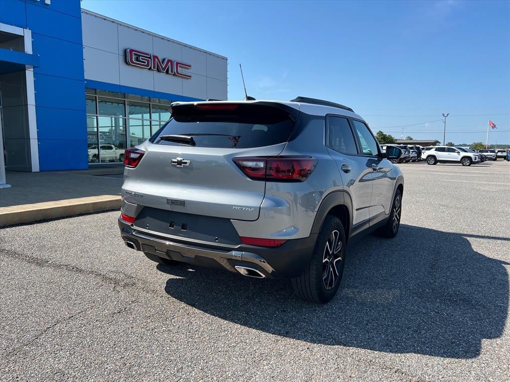 Used 2025 Chevrolet Trailblazer Activ Sport Utility
