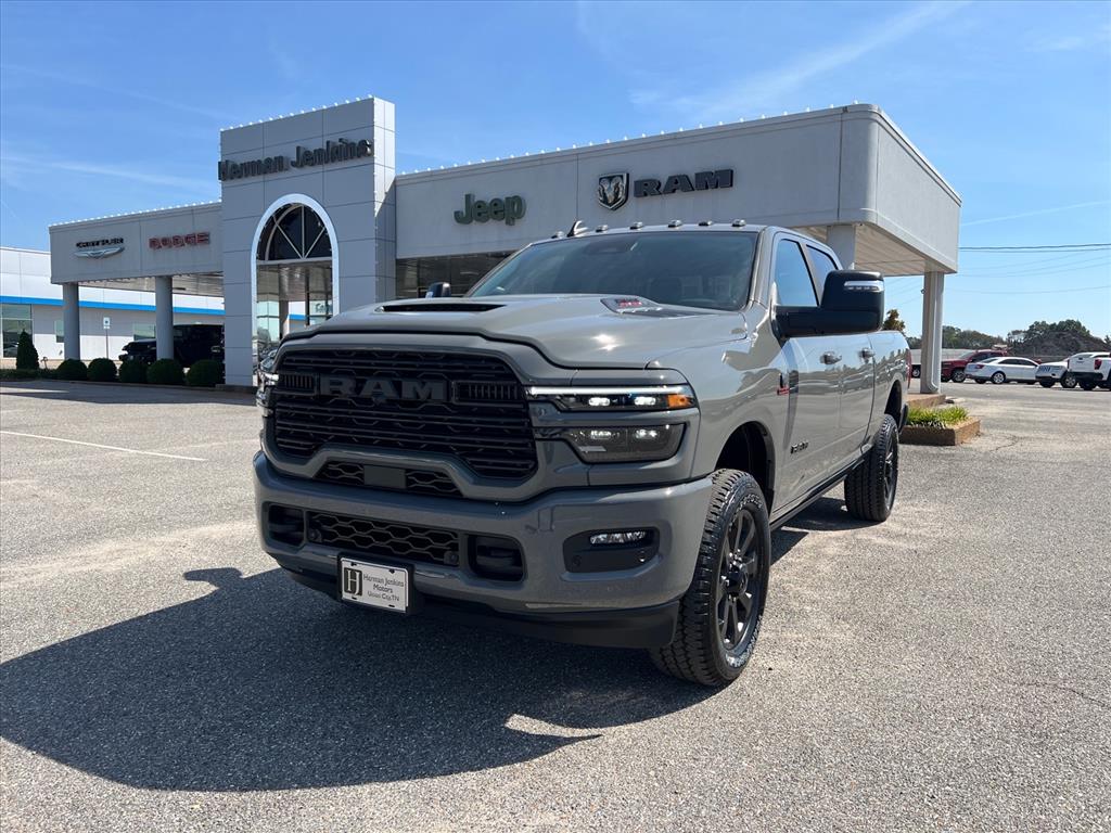 New 2027 Ram 2500 Laramie 4X4 Crew CAB 64 Pickup