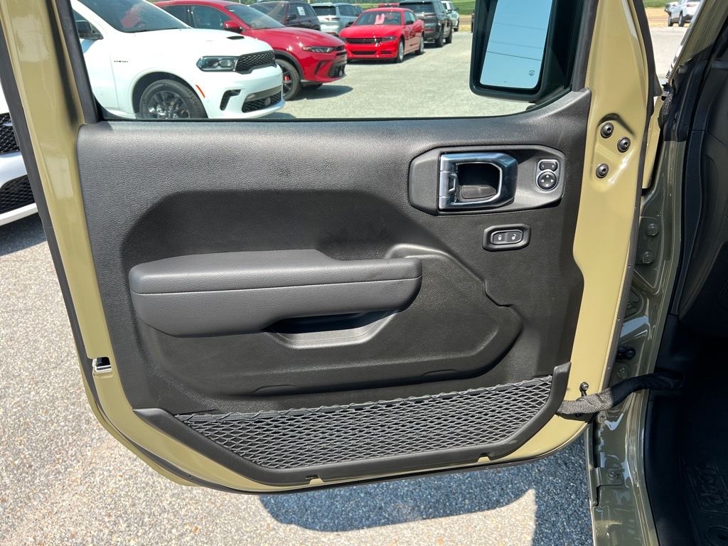 2025 Jeep Gladiator Sport S - Photo 11