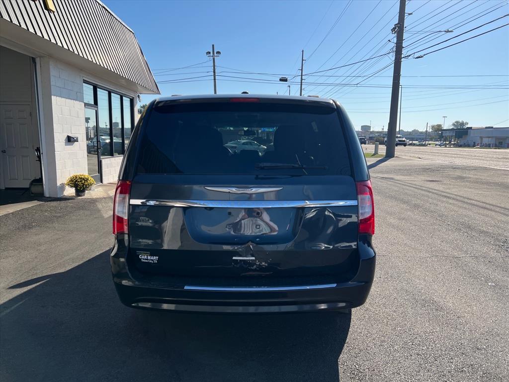 Used 2014 Chrysler Town & Country Touring Passenger Van