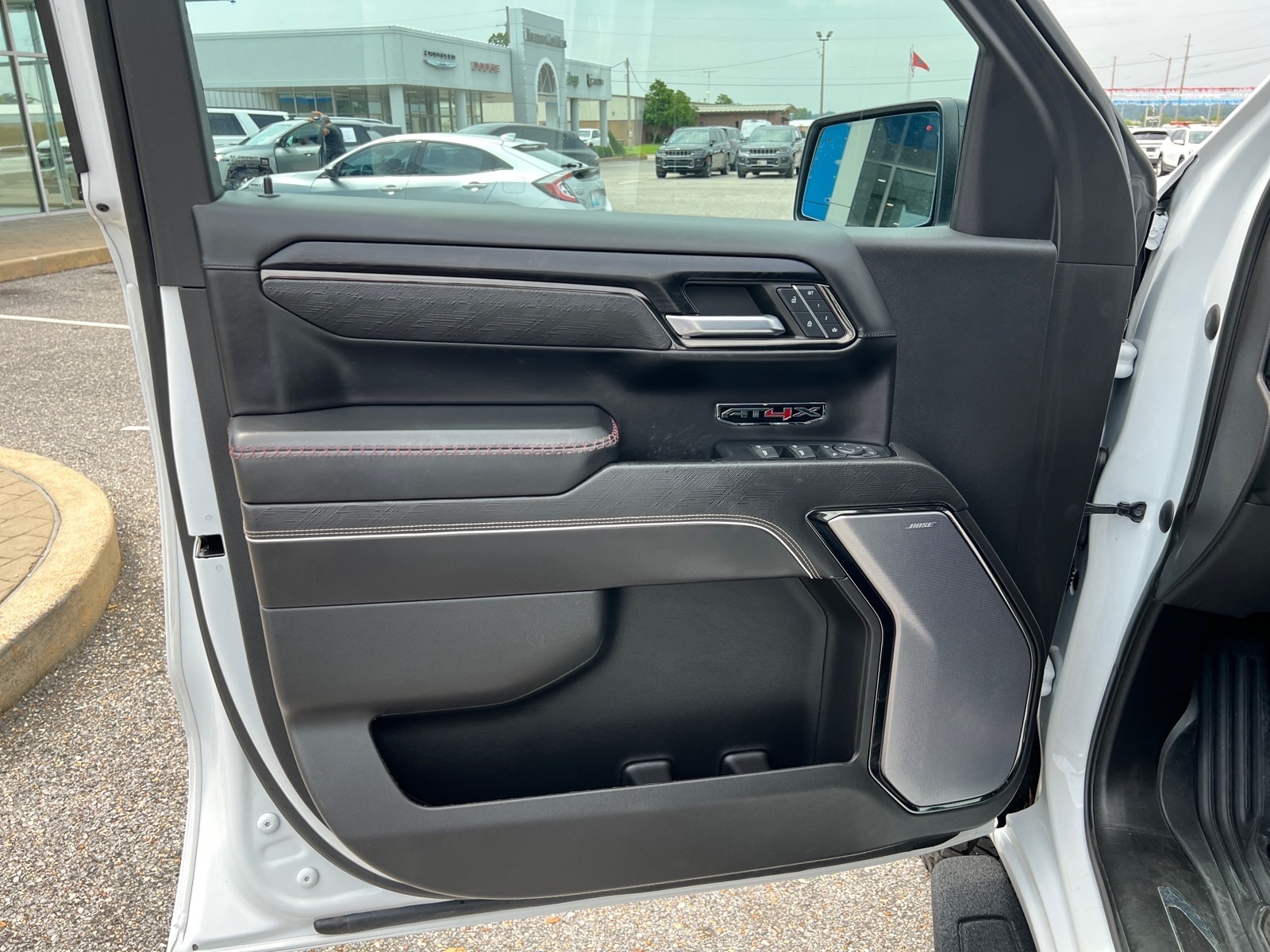 2023 GMC Sierra 1500 AT4X - Photo 11