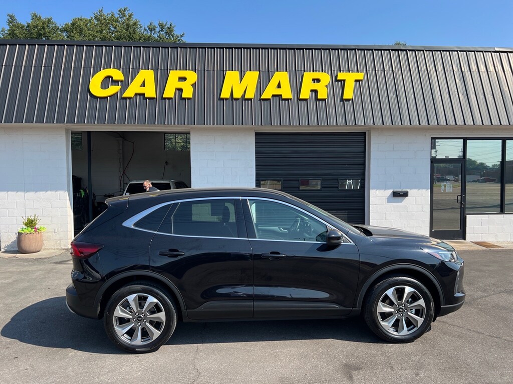 Used 2025 Ford Escape Platinum