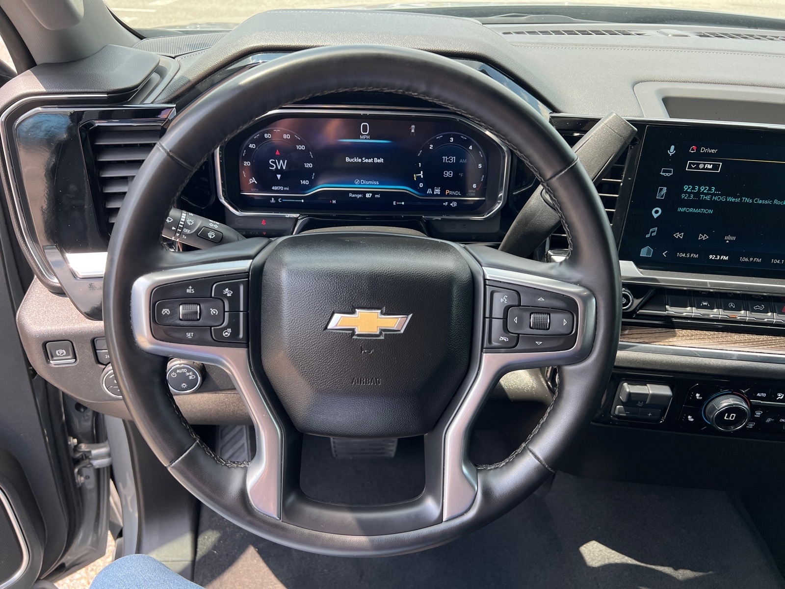 2025 Chevrolet Silverado 1500 LT - Photo 13