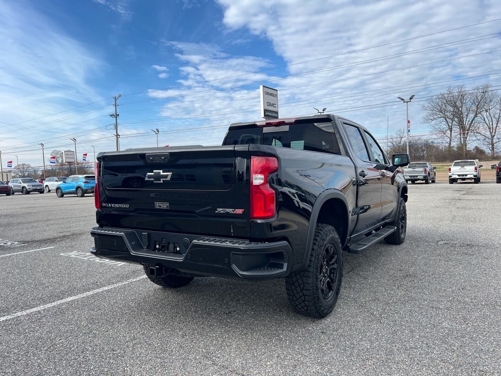 2026 Chevrolet Silverado 1500 ZR2 - Photo 5