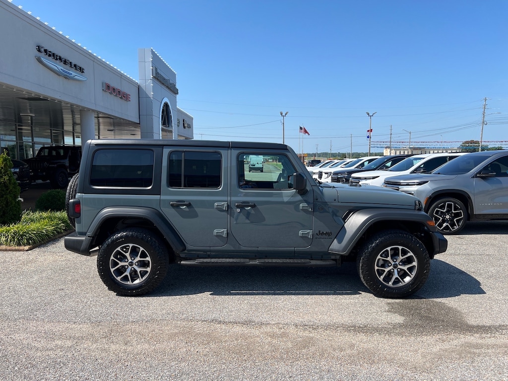 Used 2025 Jeep Wrangler 4-Door Summit 4x4 SUV