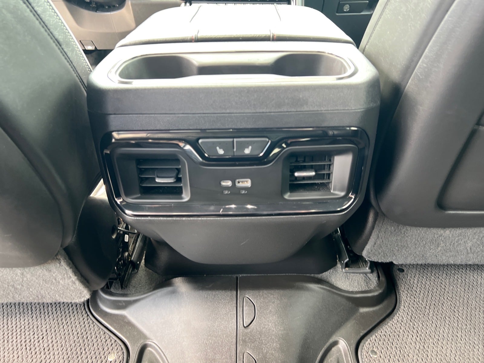 2023 GMC Sierra 1500 AT4X - Photo 13