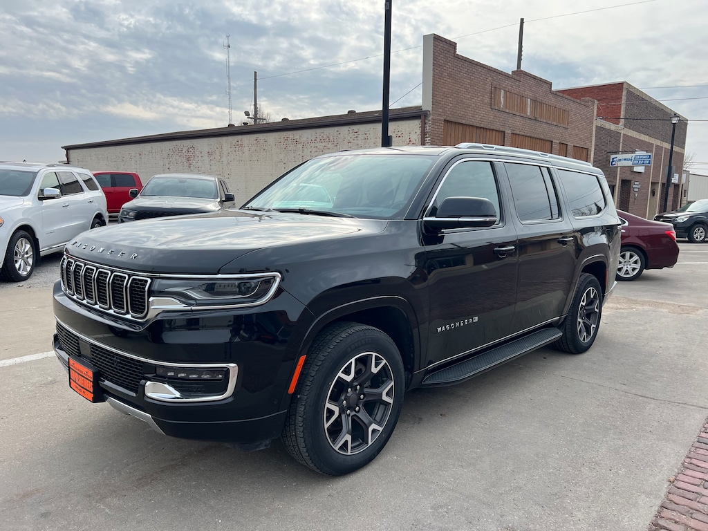 Used 2024 Jeep Wagoneer L Series III Series III 4x4