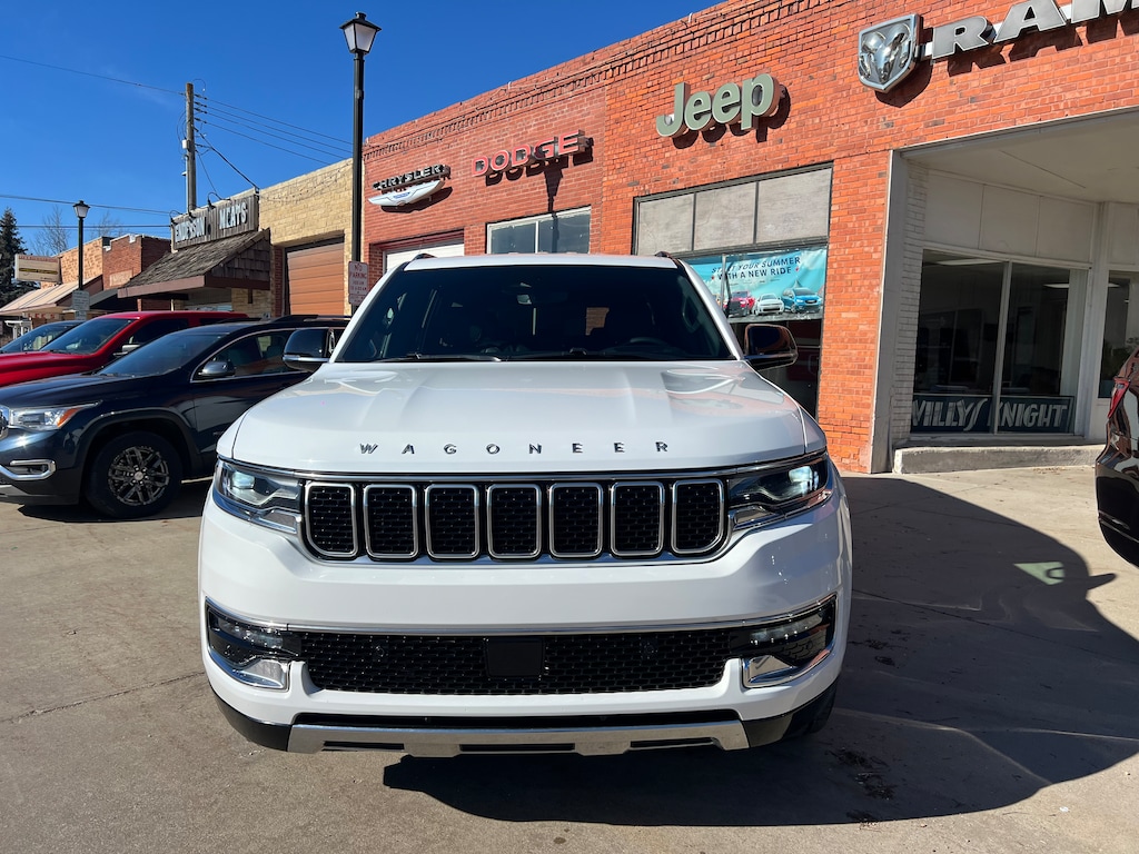 Used 2024 Jeep Wagoneer L Series III Series III 4x4