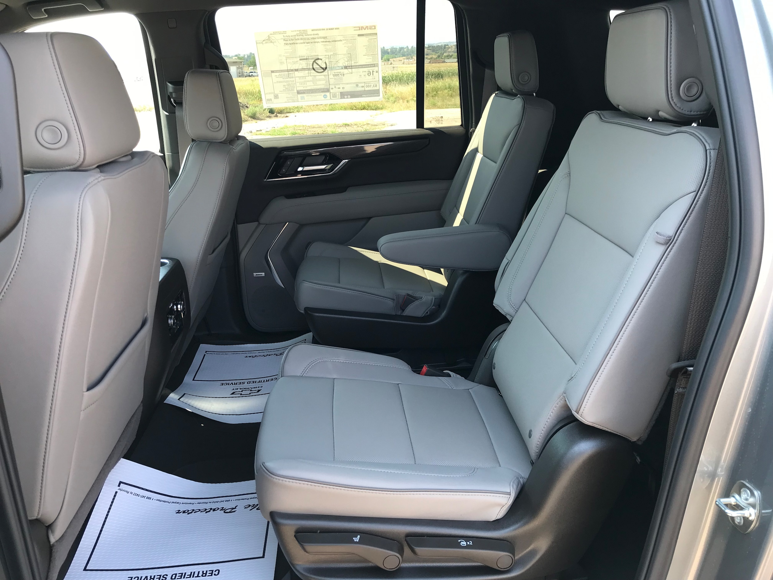 2026 GMC Yukon XL Elevation - Photo 18