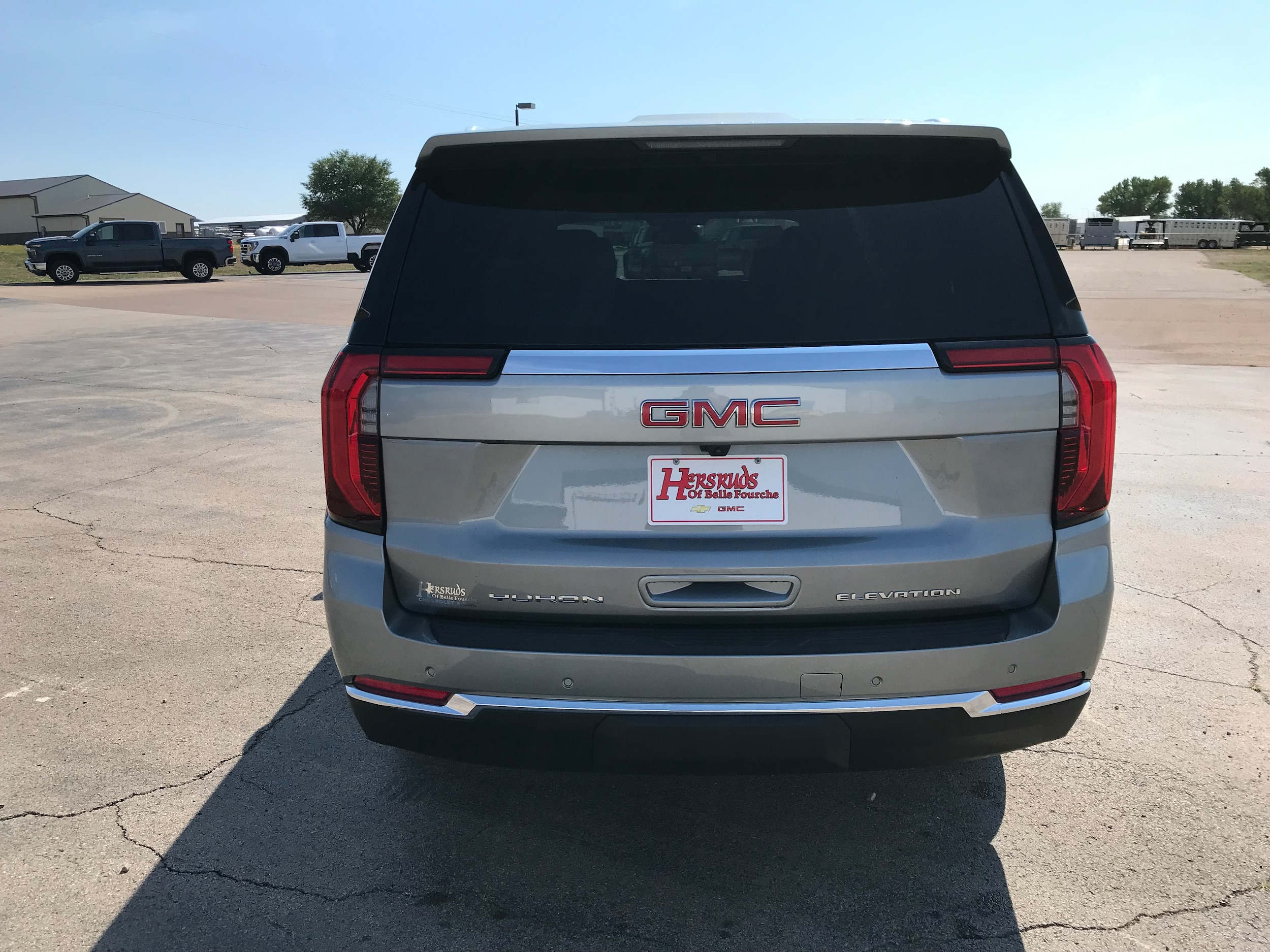 2026 GMC Yukon XL Elevation - Photo 7