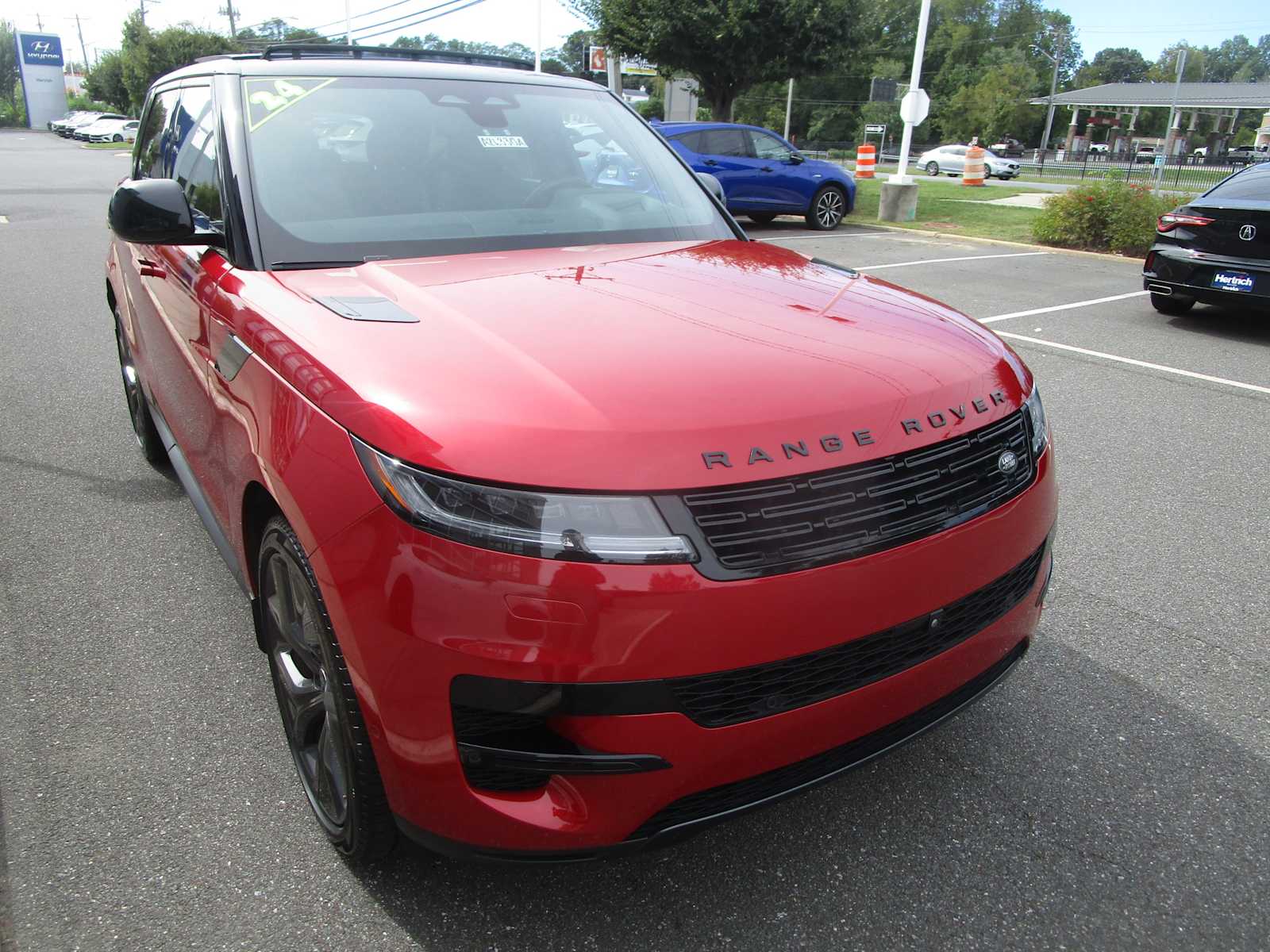 Used 2024 Land Rover Range Rover Sport SE P360