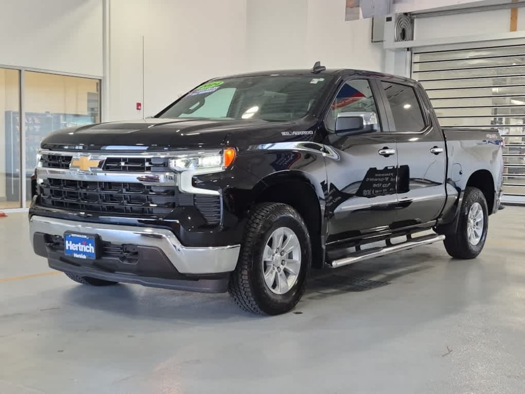 Used 2024 Chevrolet Silverado 1500 LT Truck