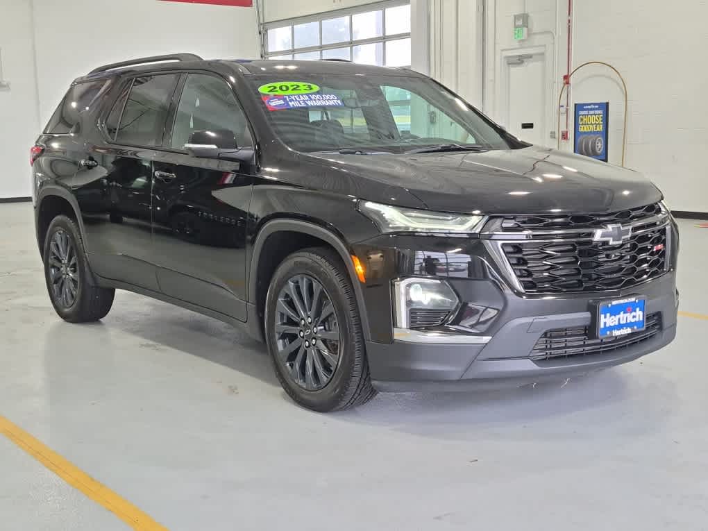 Used 2023 Chevrolet Traverse RS SUV