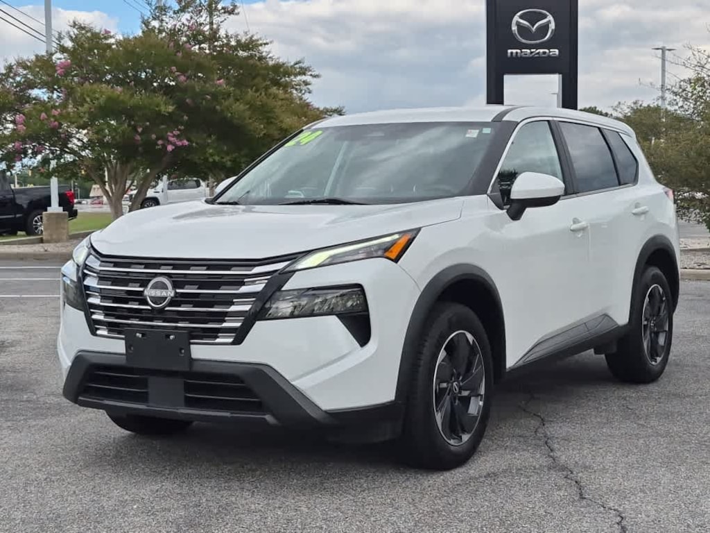 Used 2024 Nissan Rogue SV SUV