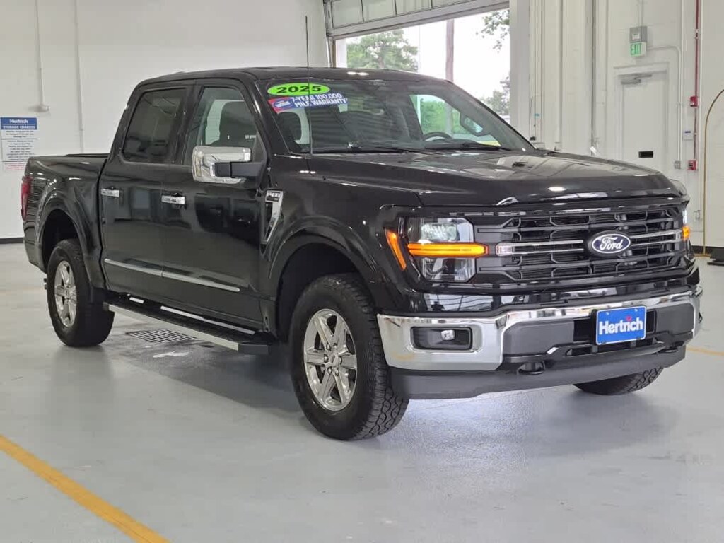 Used 2025 Ford F-150 XLT Truck SuperCrew Cab