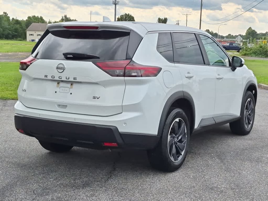 Used 2024 Nissan Rogue SV SUV
