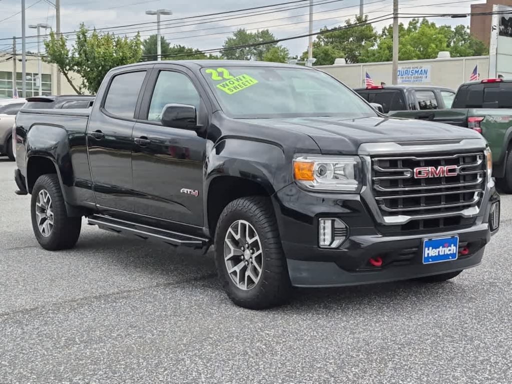 Used 2022 GMC Canyon AT4 w/Cloth Truck Crew Cab