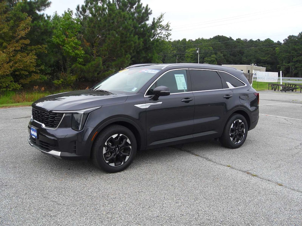Certified 2025 Kia Sorento S SUV
