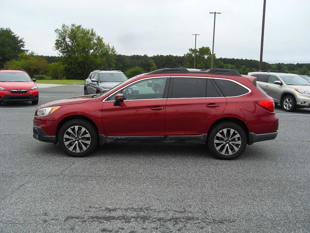Used 2017 Subaru Outback Limited SUV