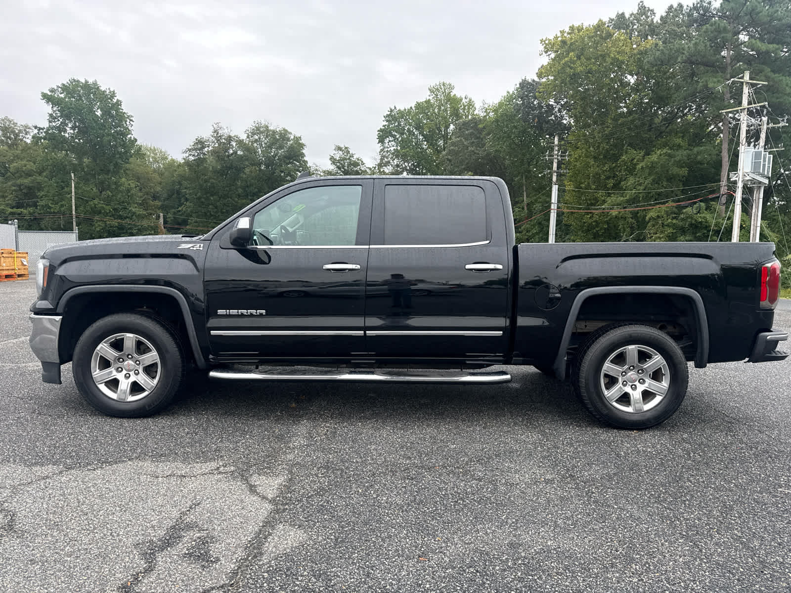 Used 2018 GMC Sierra 1500 SLT 4WD Crew Cab 143.5 Truck Crew Cab