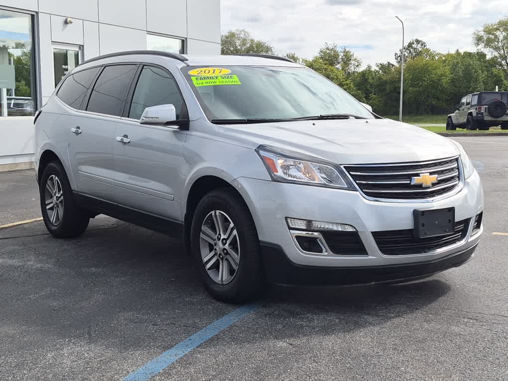 Used 2017 Chevrolet Traverse LT SUV
