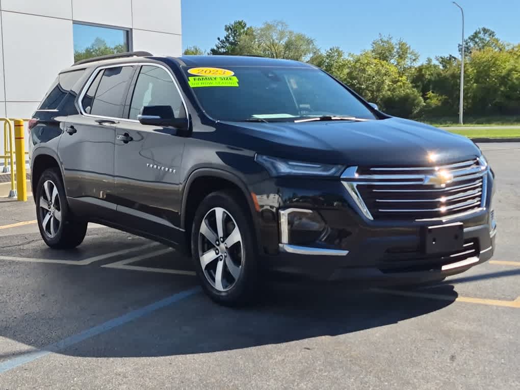 Used 2023 Chevrolet Traverse LT Leather SUV