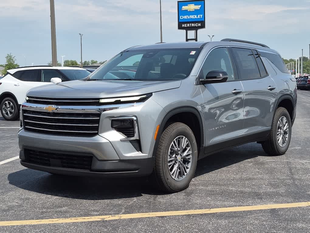 2027 Chevrolet Traverse LT SUV
