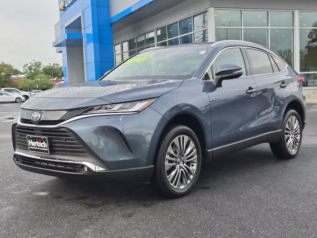 Used 2024 Toyota Venza LE