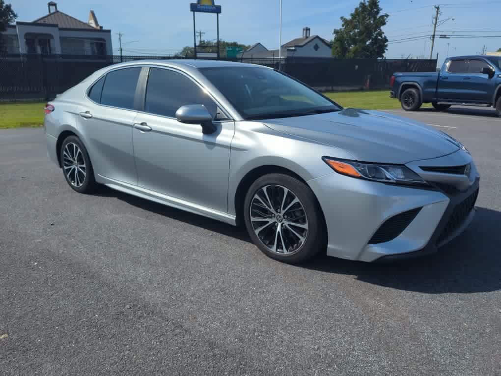 Used 2020 Toyota Camry SE