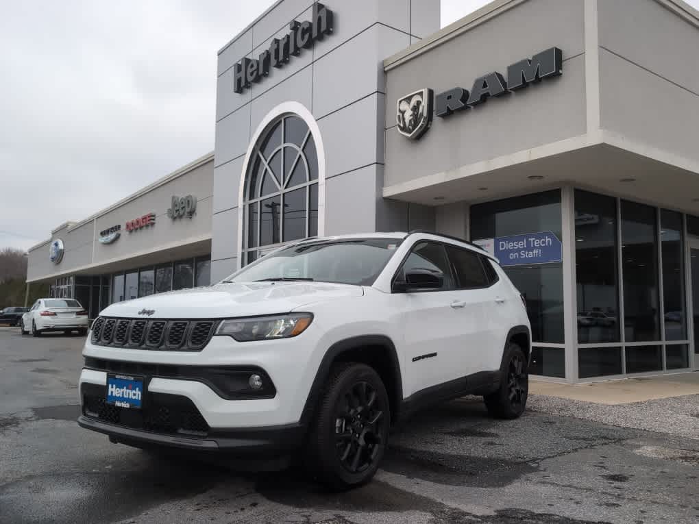 2026 Jeep Compass Latitude Altitude