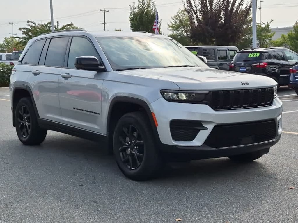 Used 2025 Jeep Grand Cherokee Altitude X SUV