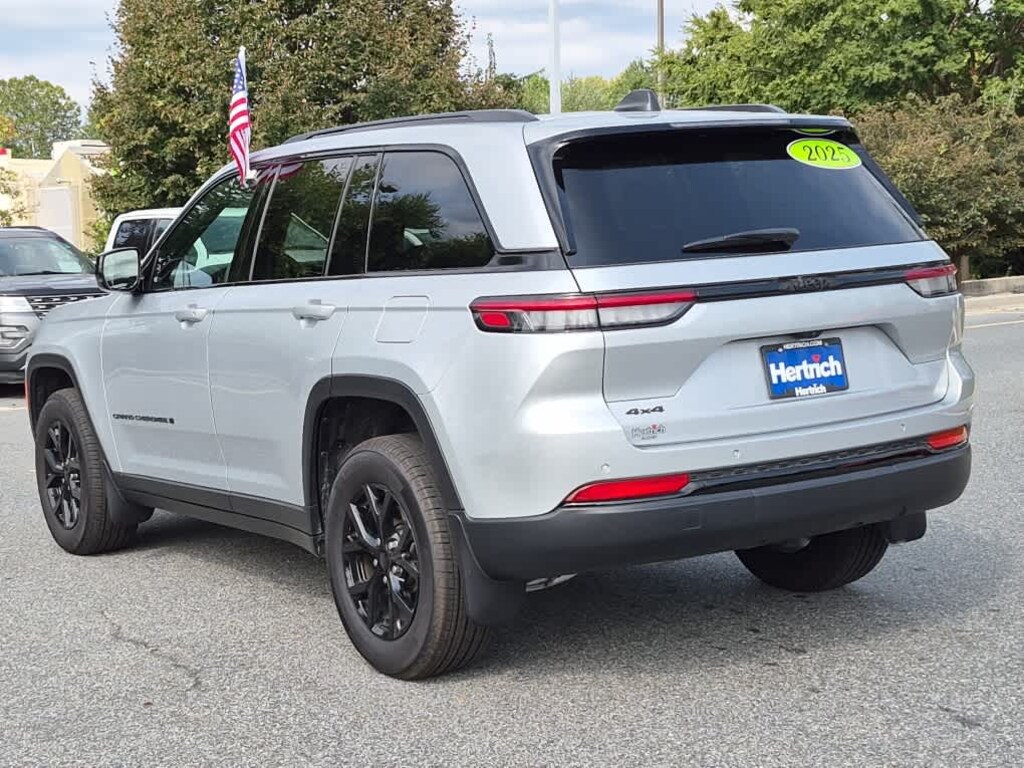 Used 2025 Jeep Grand Cherokee Altitude X SUV