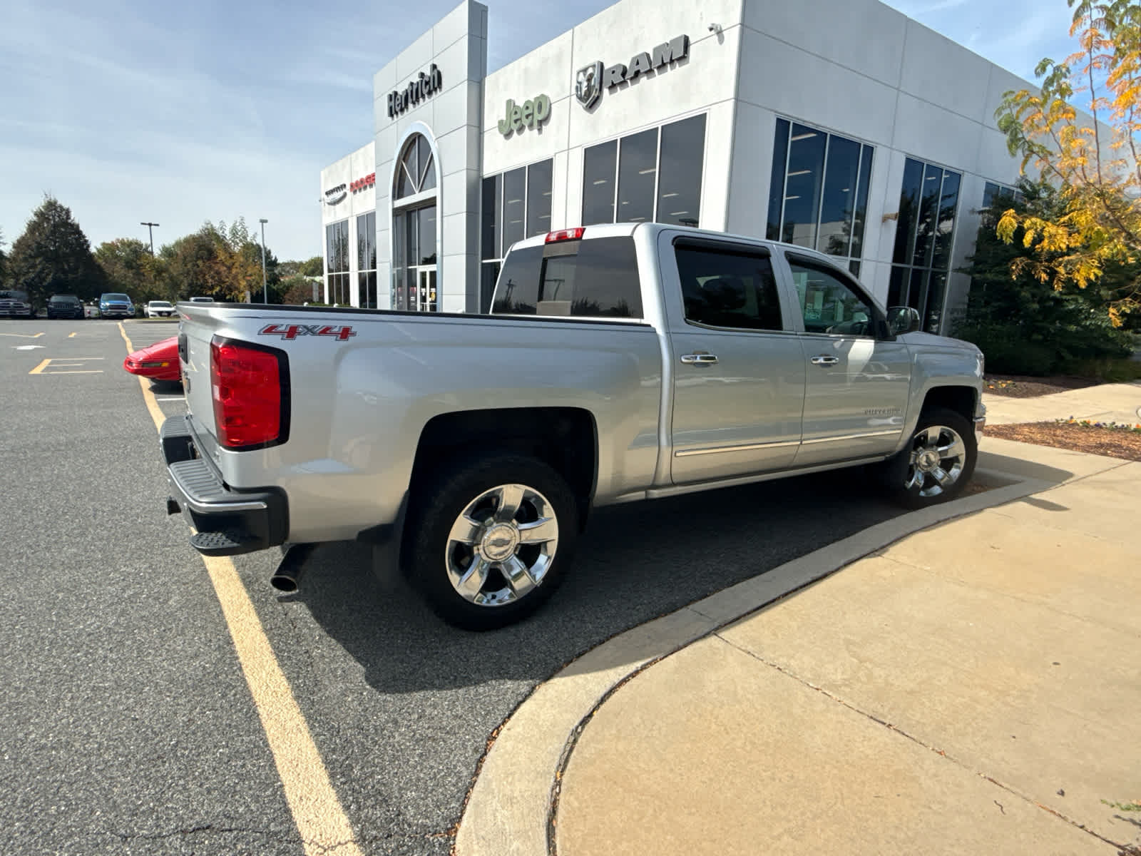 Used 2015 Chevrolet Silverado 1500 LTZ 4WD Crew Cab 143.5 Truck Crew Cab