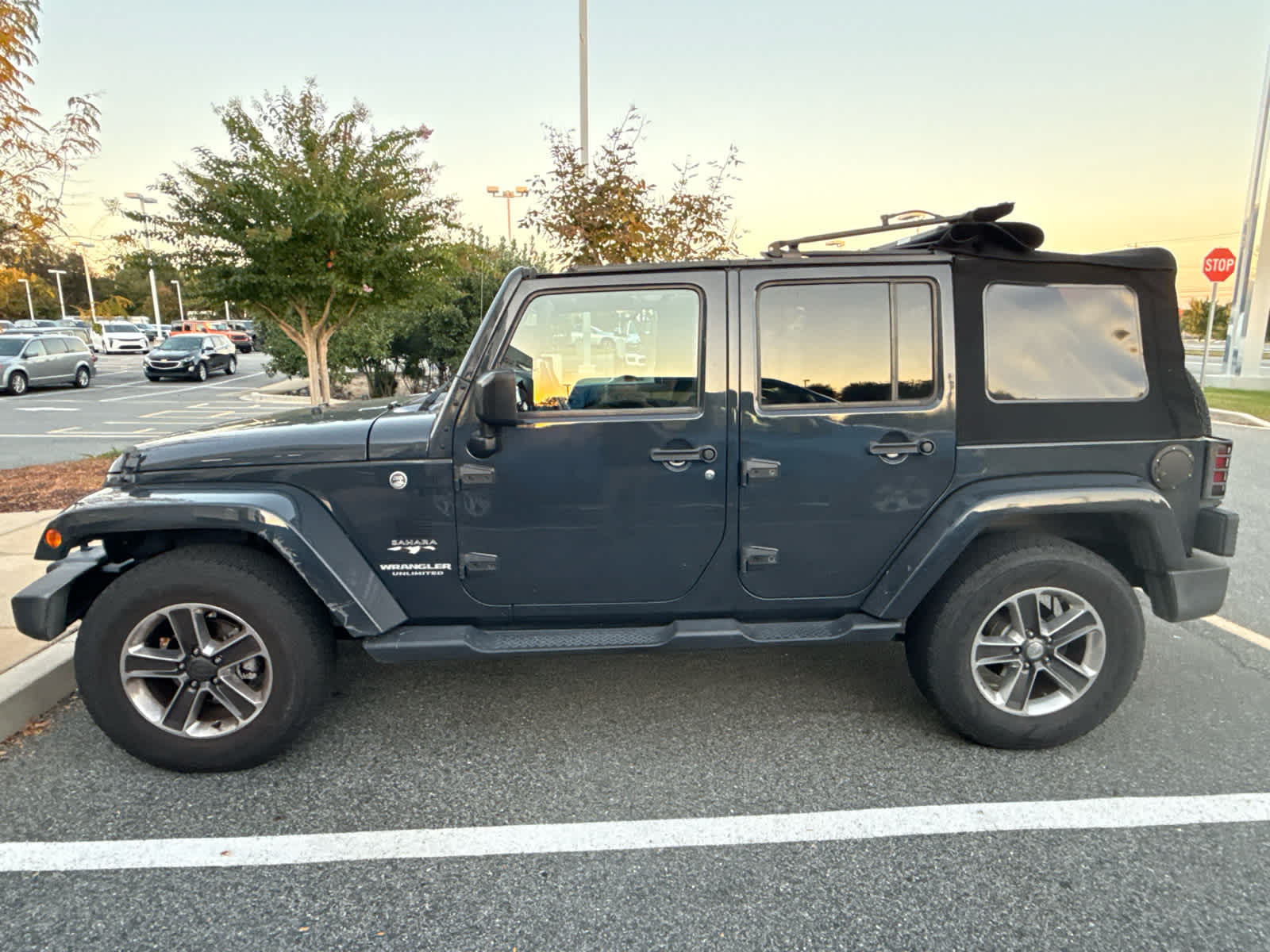 Used 2017 Jeep Wrangler Unlimited Sahara SUV