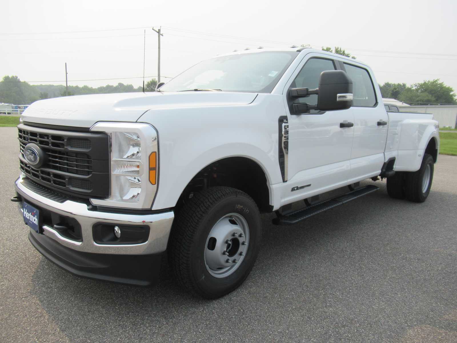 2026 Ford Super Duty F-350 DRW Pickup