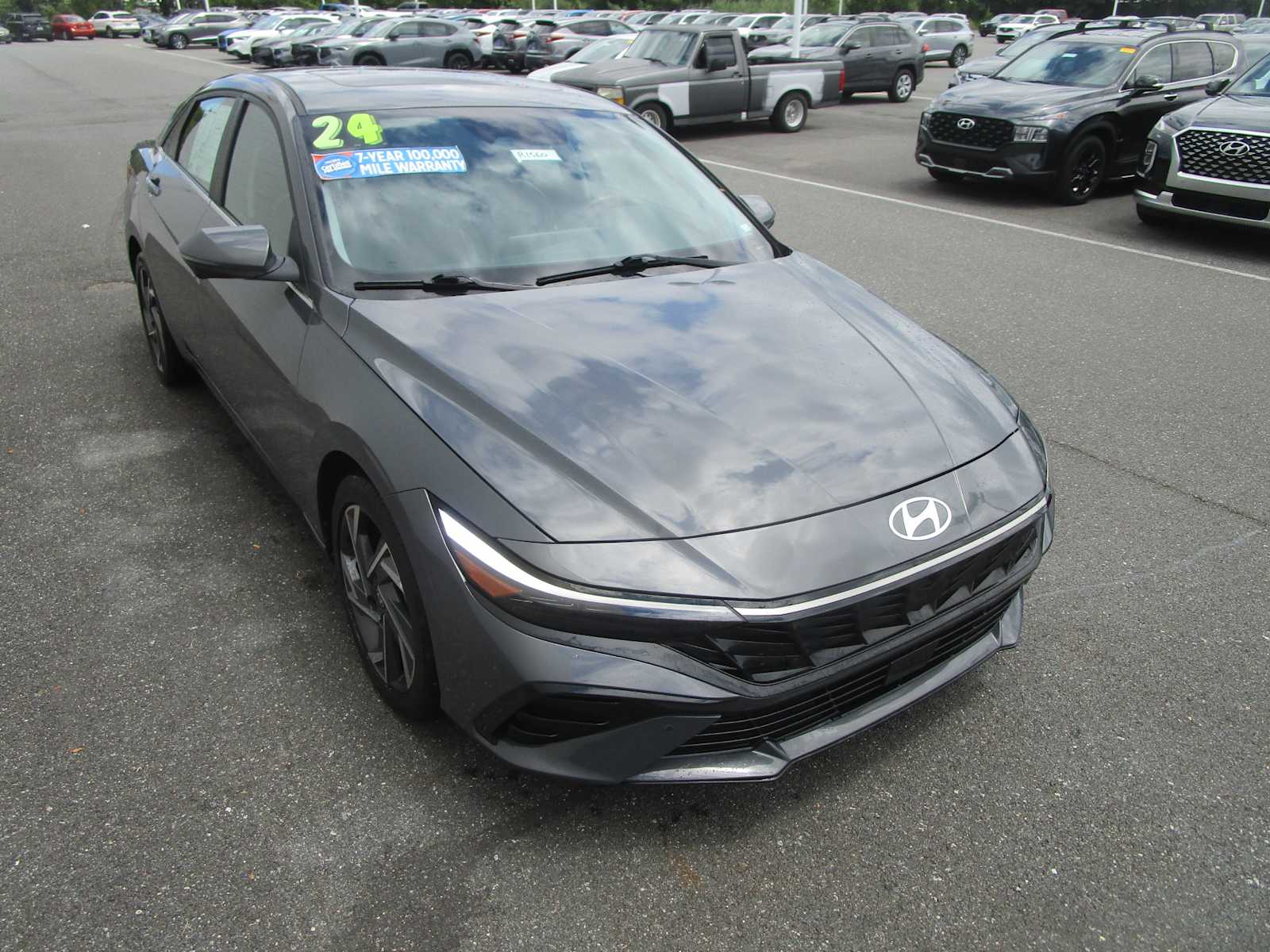 Used 2024 Hyundai Elantra Limited Sedan