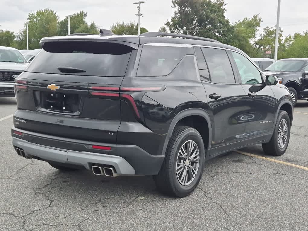 Used 2024 Chevrolet Traverse LT SUV