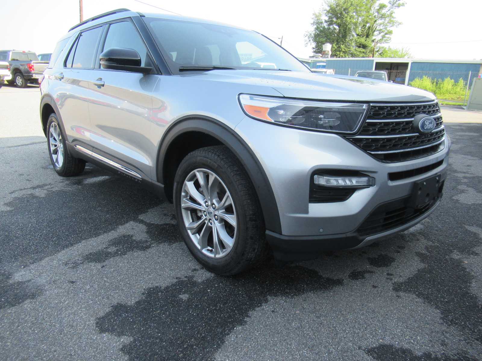 Used 2024 Ford Explorer XLT SUV