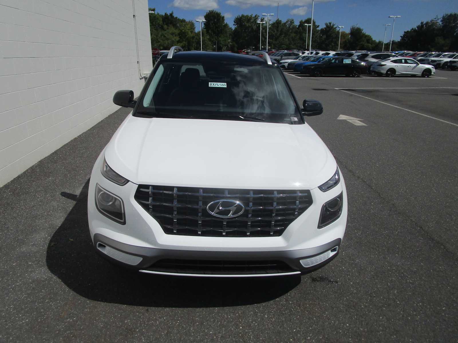 New 2026 Hyundai Venue SEL w/Two-Tone Roof SUV