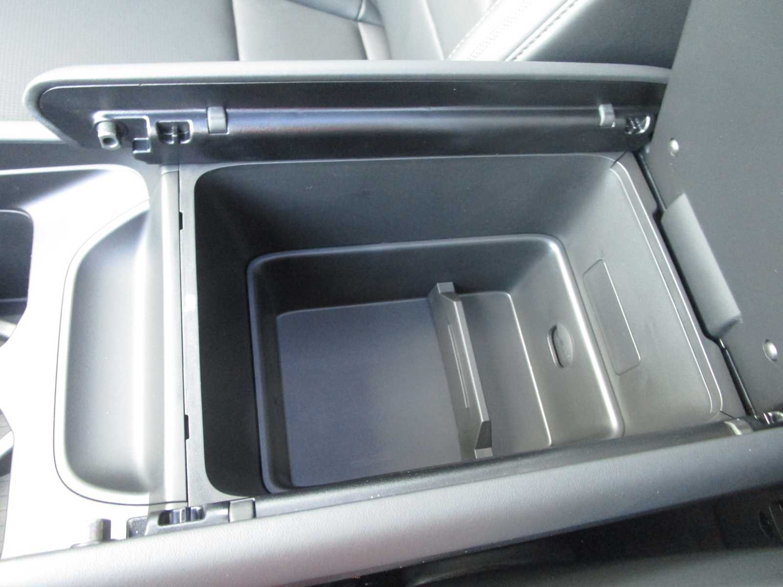 2026 Hyundai Santa Fe Calligraphy - Photo 22