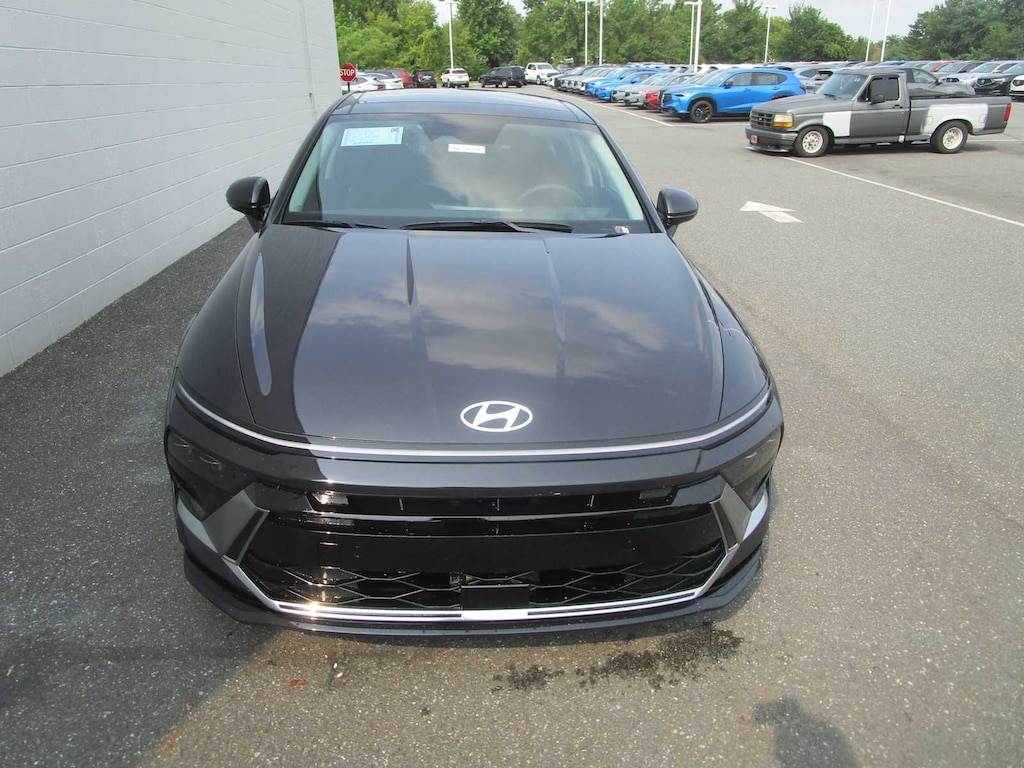 New 2026 Hyundai Sonata Hybrid SEL Sedan