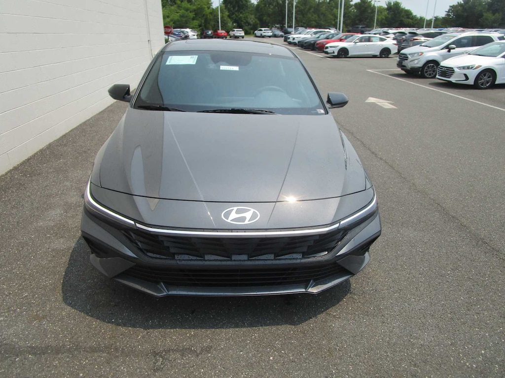 New 2026 Hyundai Elantra SEL SPORT PLUS SULEV SDN IVT Sedan