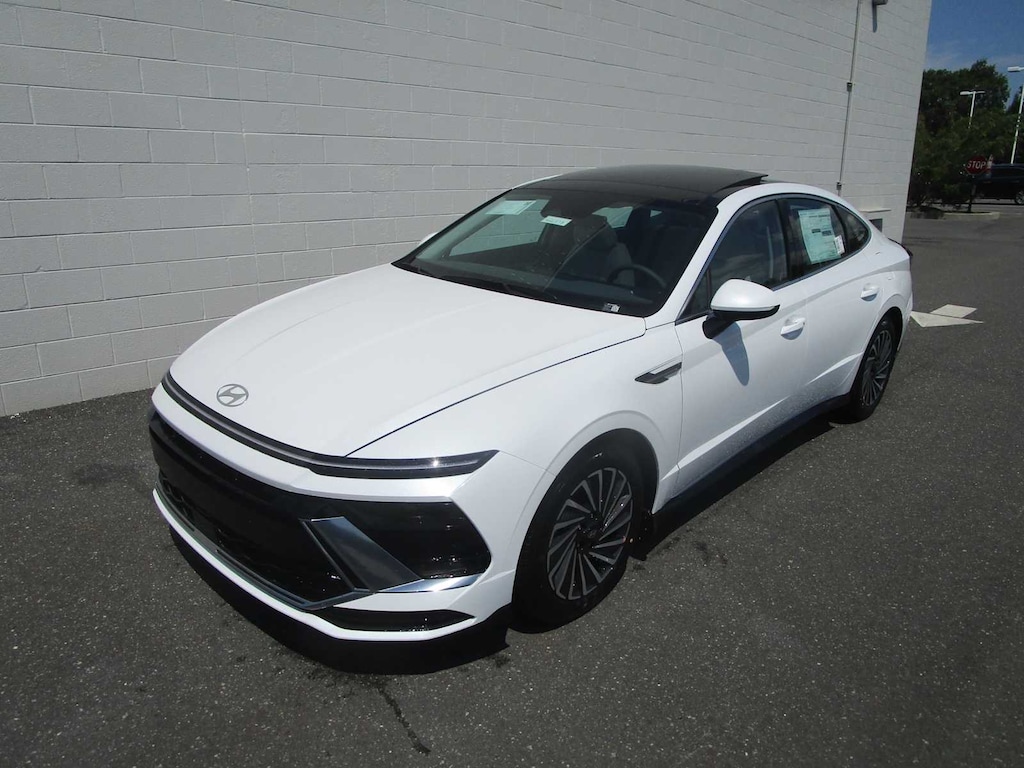 New 2026 Hyundai Sonata Hybrid SEL Sedan