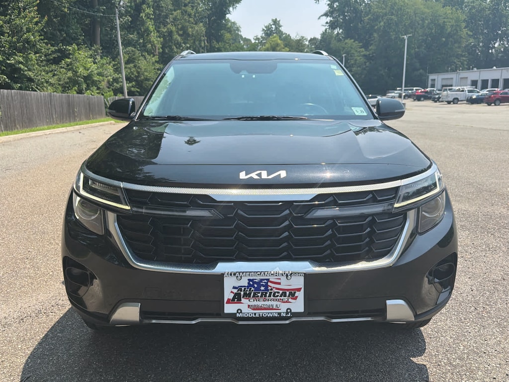 Used 2024 Kia Seltos EX SUV