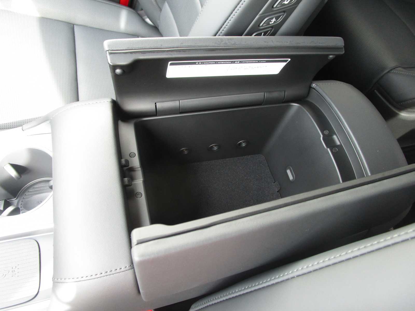 2026 Hyundai Palisade Calligraphy - Photo 26