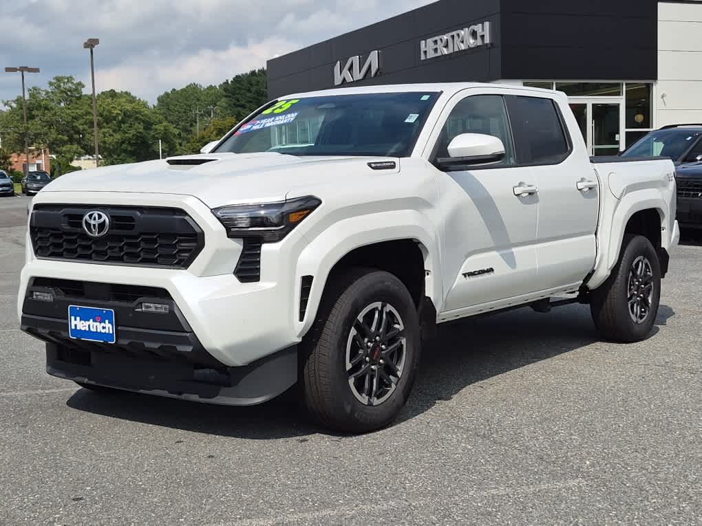 2025 Toyota Tacoma TRD Sport